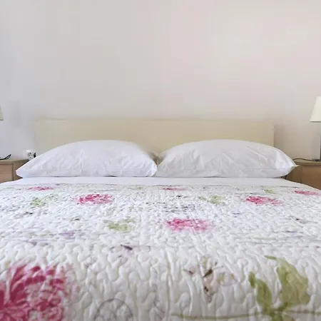 Apartment Center. Beautiful 130m2 Apartmant, Sea View *