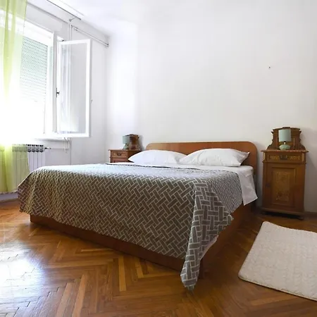 شقة Center. Beautiful 130m2 Apartmant, Sea View