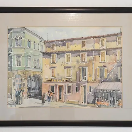 Center. Beautiful 130m2 Apartmant, Sea View *